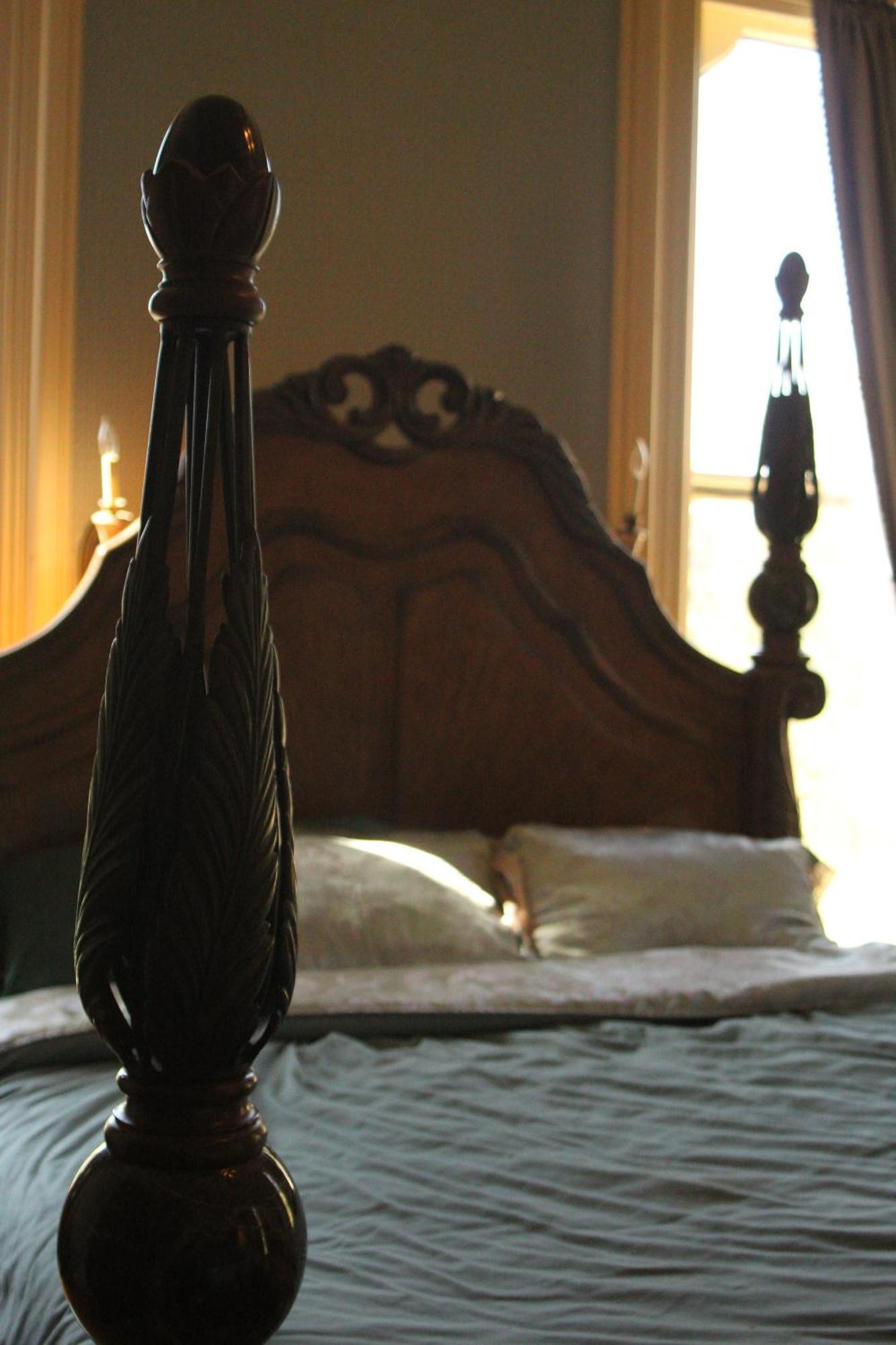 Henderson Castle Inn Kalamazoo Room photo