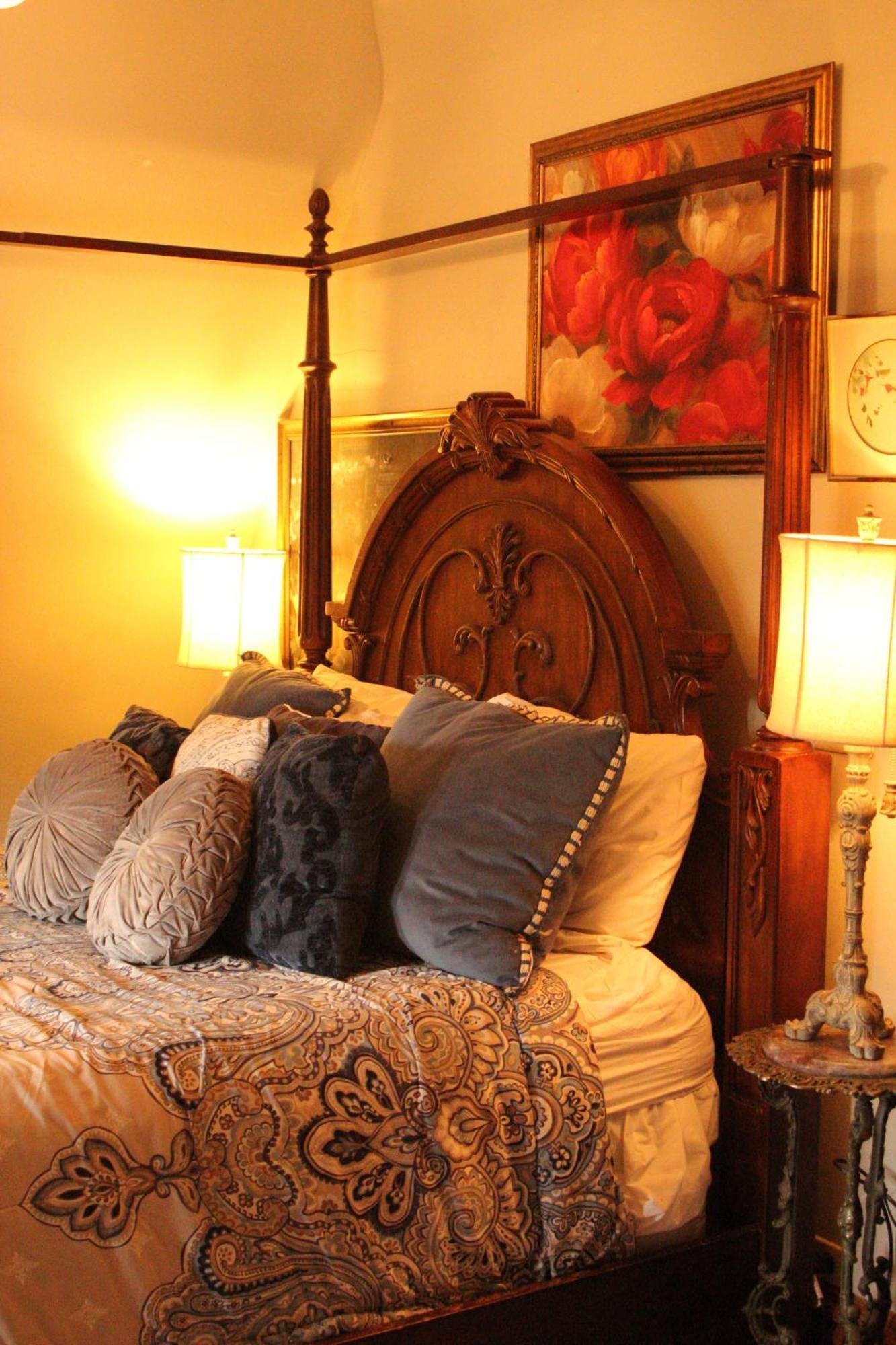 Henderson Castle Inn Kalamazoo Room photo