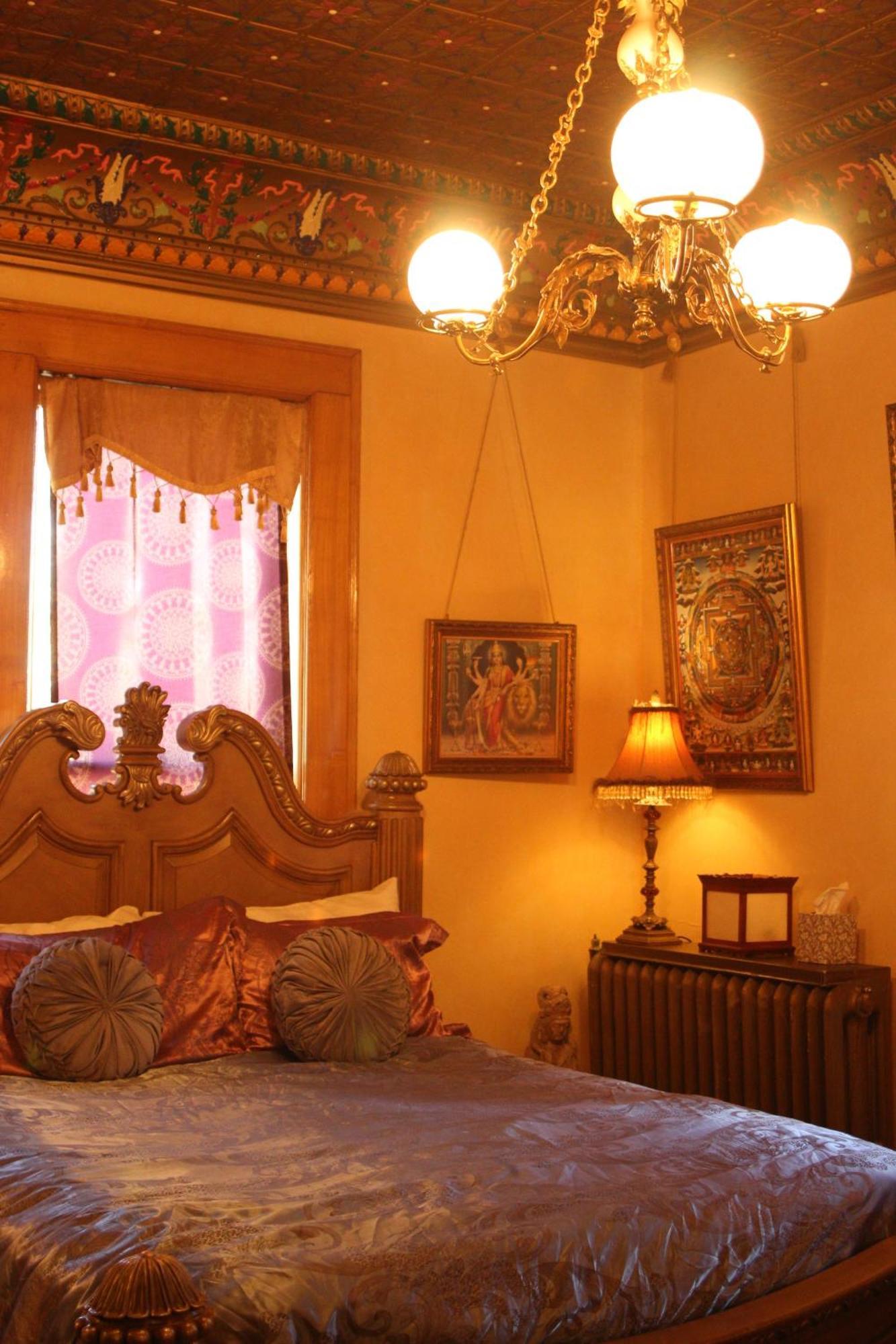 Henderson Castle Inn Kalamazoo Room photo