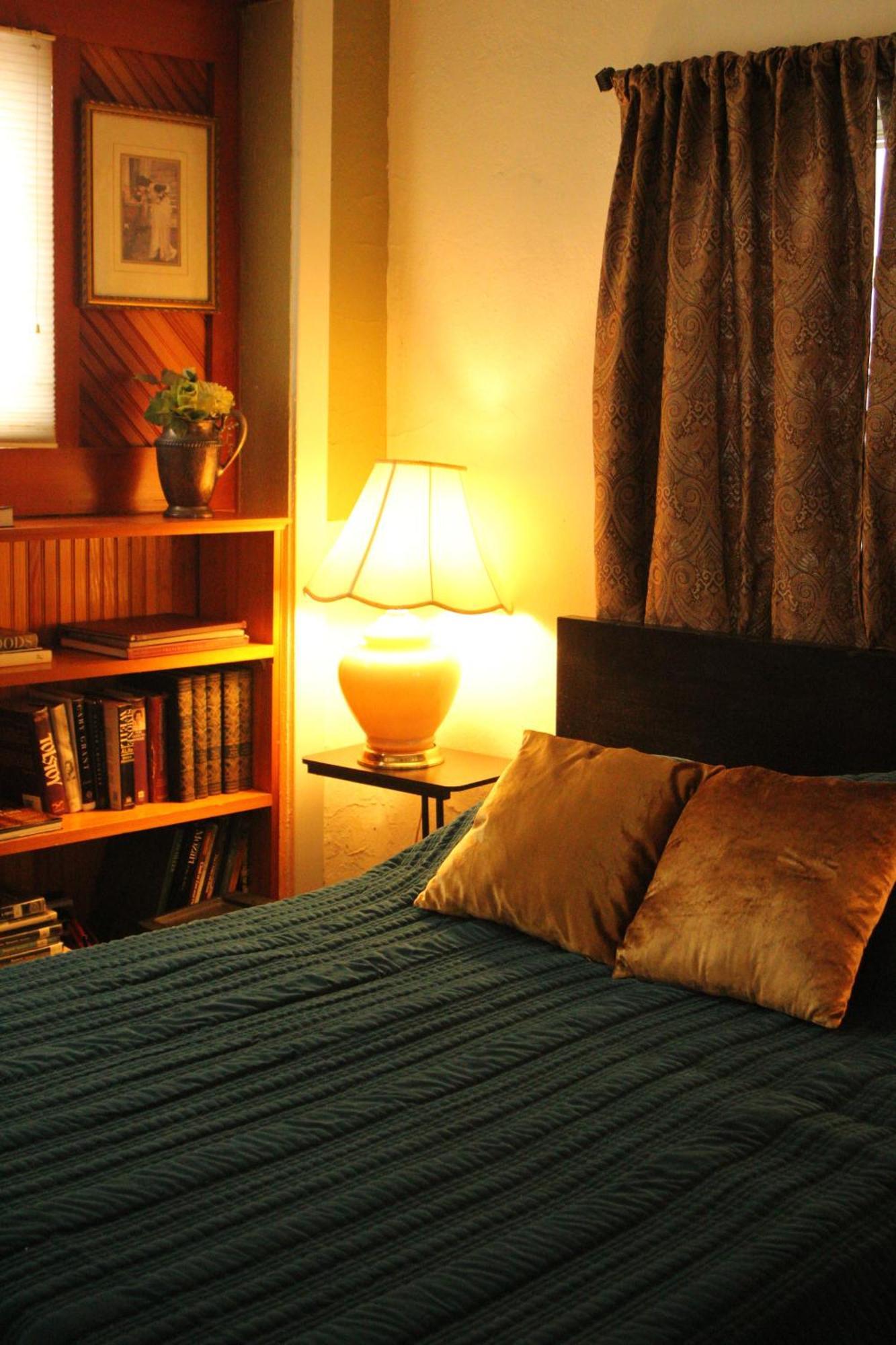 Henderson Castle Inn Kalamazoo Room photo